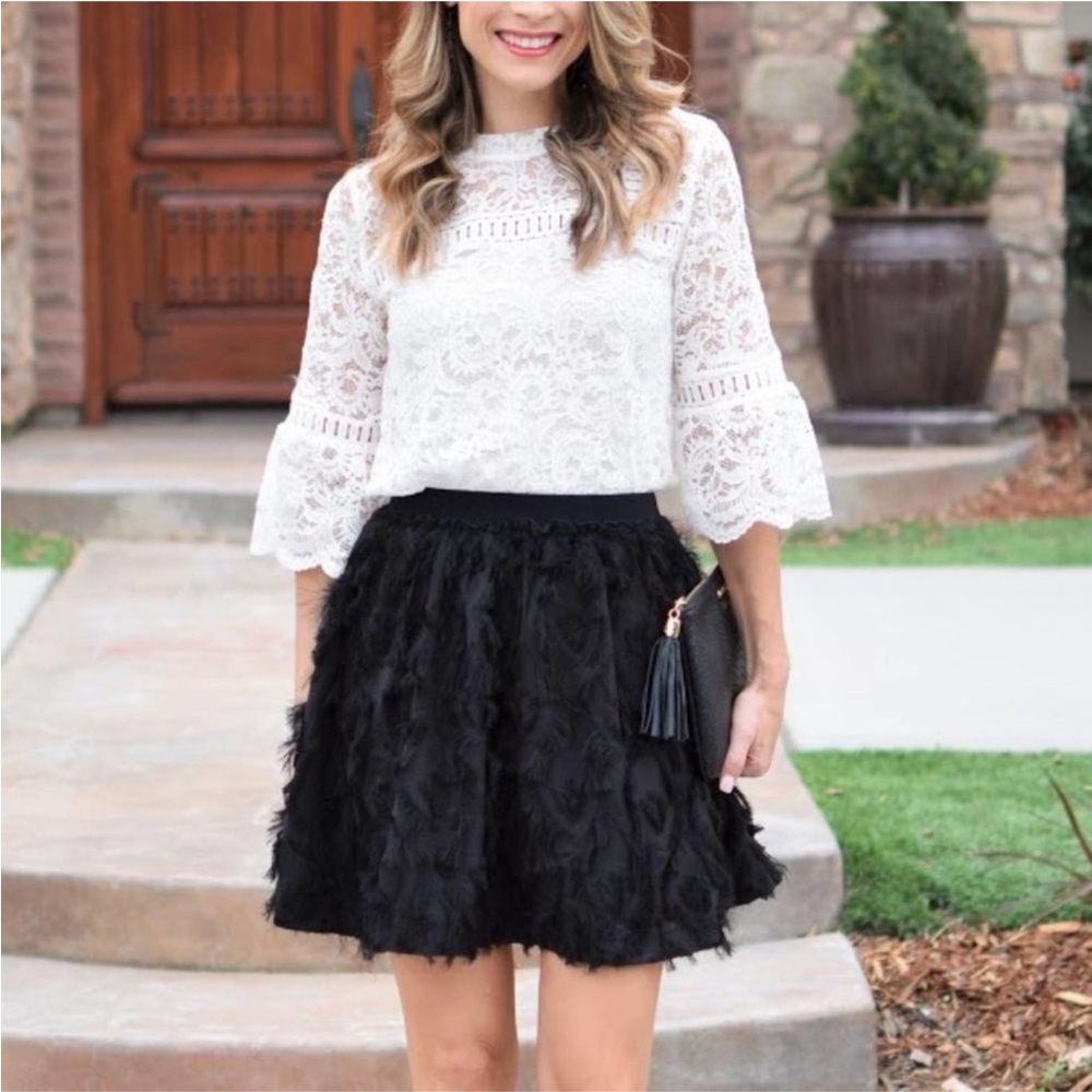 H&M Textured Peacock Feather Print Frilly High Waisted Pull On Circle Min Skirt